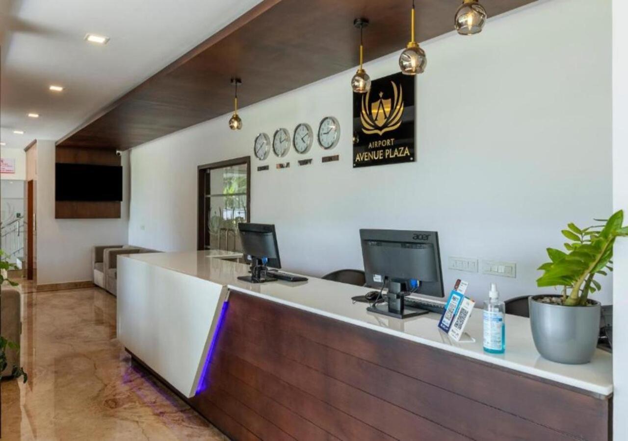 Airport Avenue Plaza Hotel Nedumbassery Ngoại thất bức ảnh