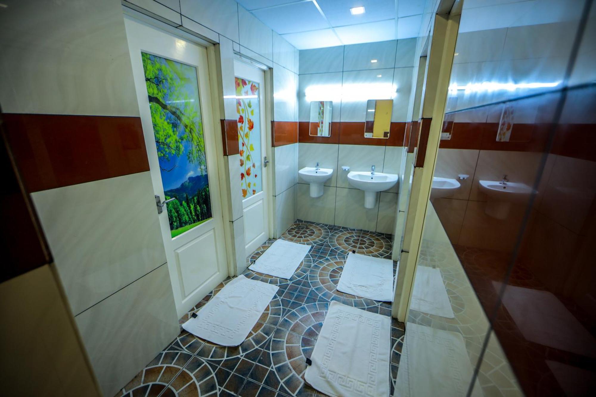Airport Avenue Plaza Hotel Nedumbassery Ngoại thất bức ảnh