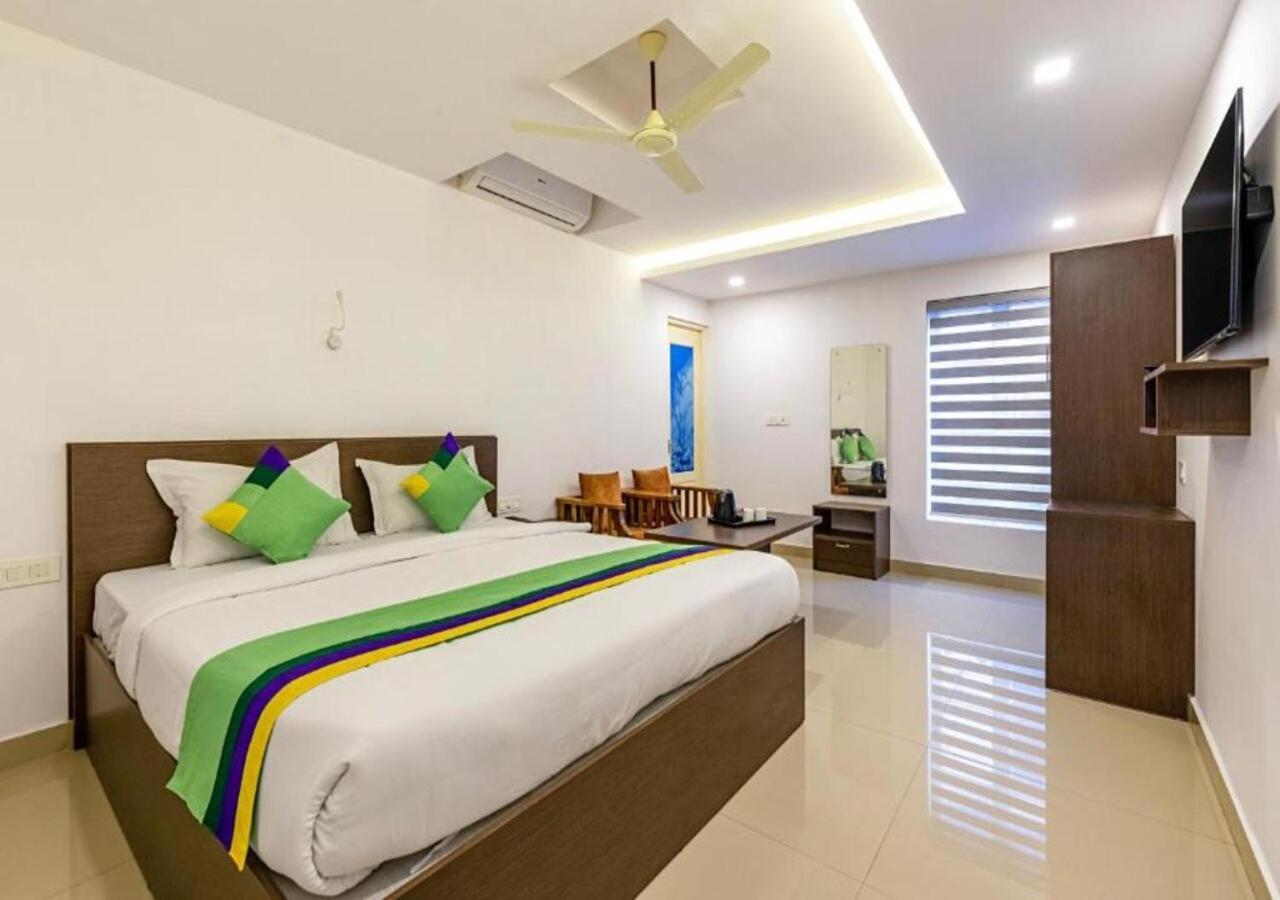 Airport Avenue Plaza Hotel Nedumbassery Ngoại thất bức ảnh